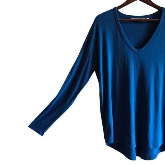 Athleta Cloudlight Relaxed V-Neck Top in Peacock Sz M - Picture 4 of 8